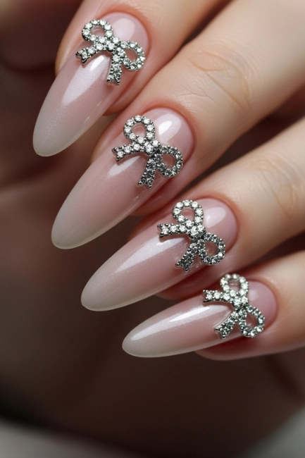 Crystal Bow Accent Nails