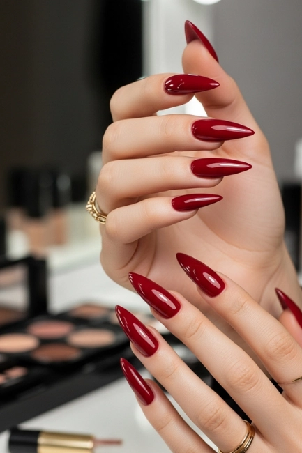 Lipstick nails