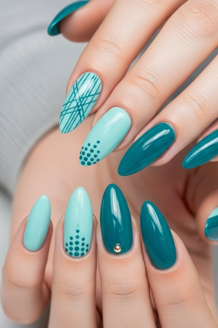 Minimalist Teal Designs for Everyday Glam