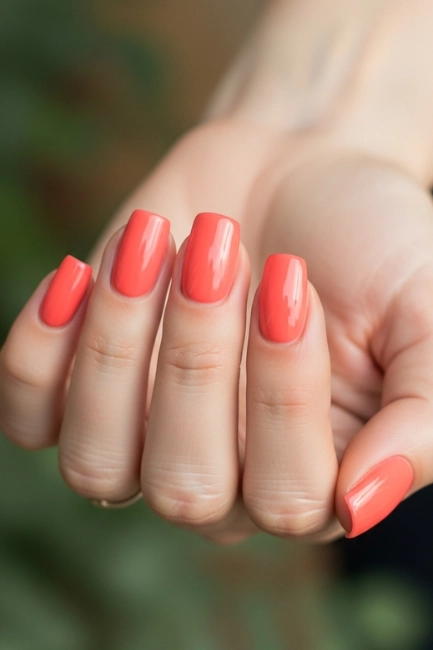 Peachy Coral for a Fresh Burst of Colour