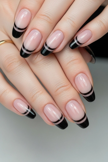 Black Double-Lined Tips for a Trendy Layered Effect