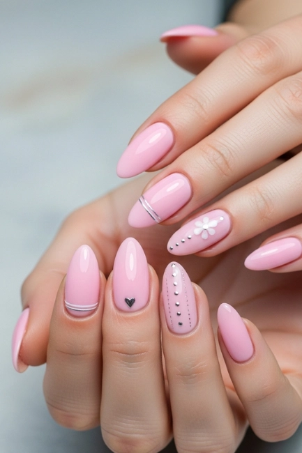 Almond Nails Designs for Everyday Wear