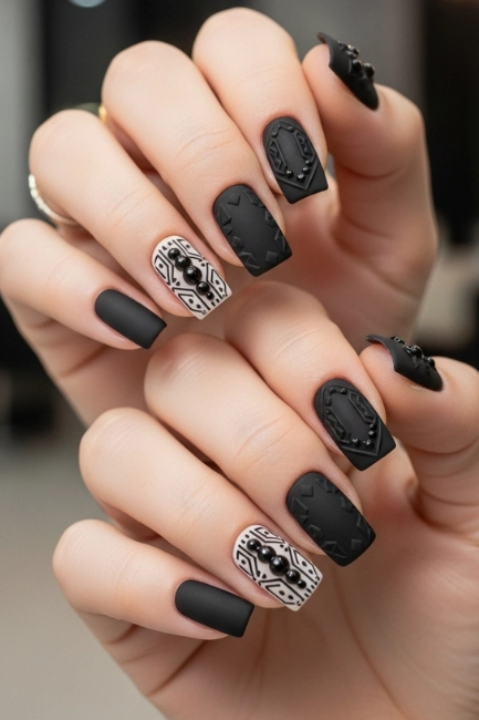 Why 3D Nails Square Black Remain Popular