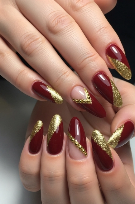 Diagonal Glitter French
