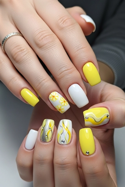 White and Yellow Nail Combinations
