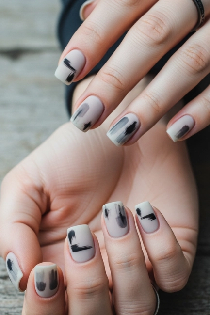 Minimalist Grunge Styles for a Subtle Yet Edgy Appearance