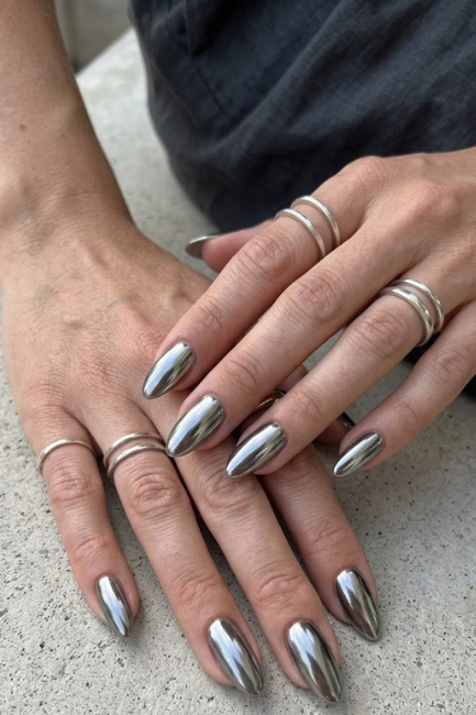 Metallic Nail Designs for a Reflective and Modern Finish