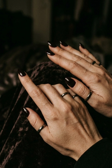 Dark Theme Nails for a Dramatic Mood